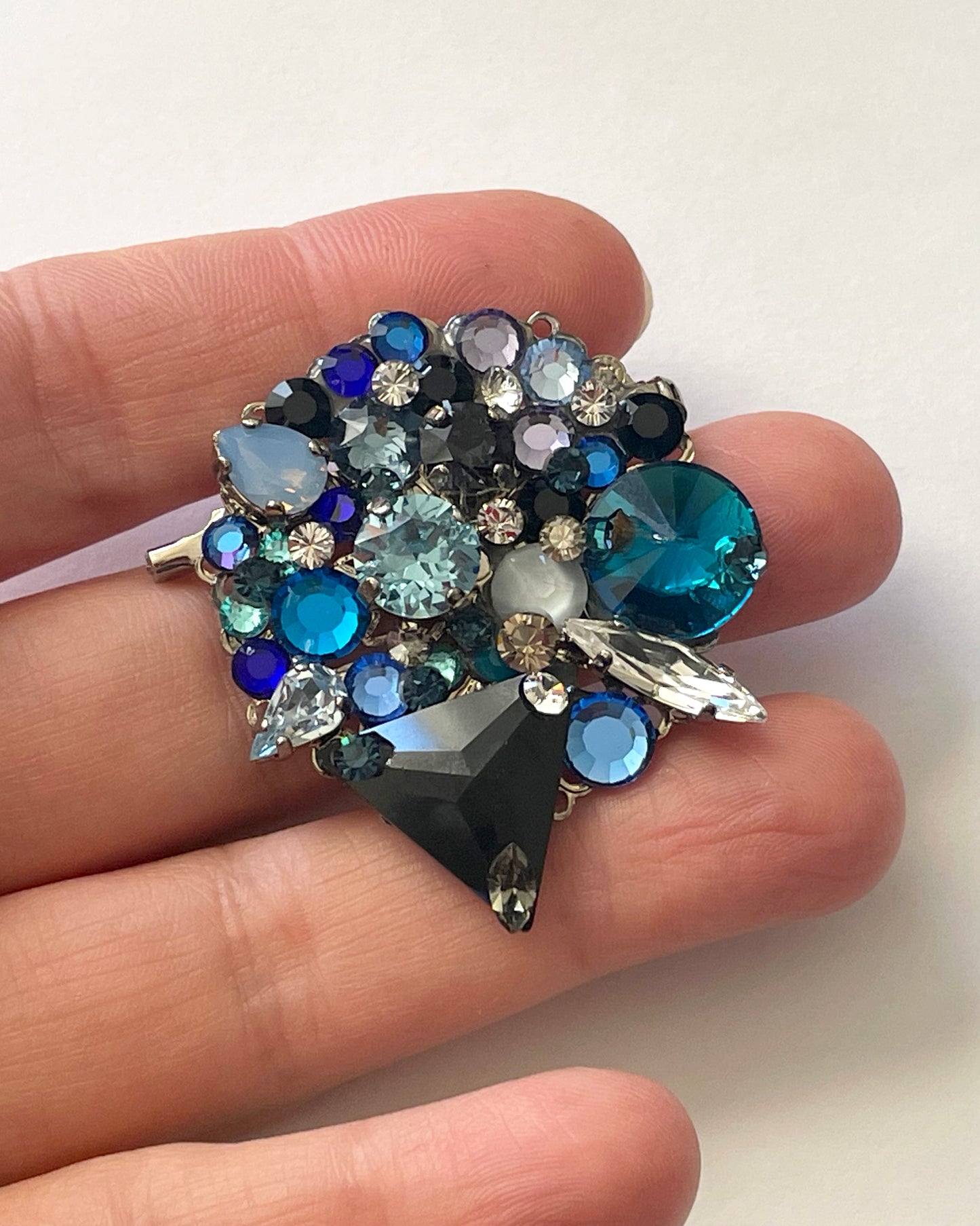 Eclipse Swarovski crystal Brooch