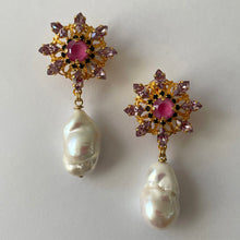 Carica l&#39;immagine nel visualizzatore di Gallery, Pink Crystal and Baroque Pearl Earrings - Heiter Jewellery
