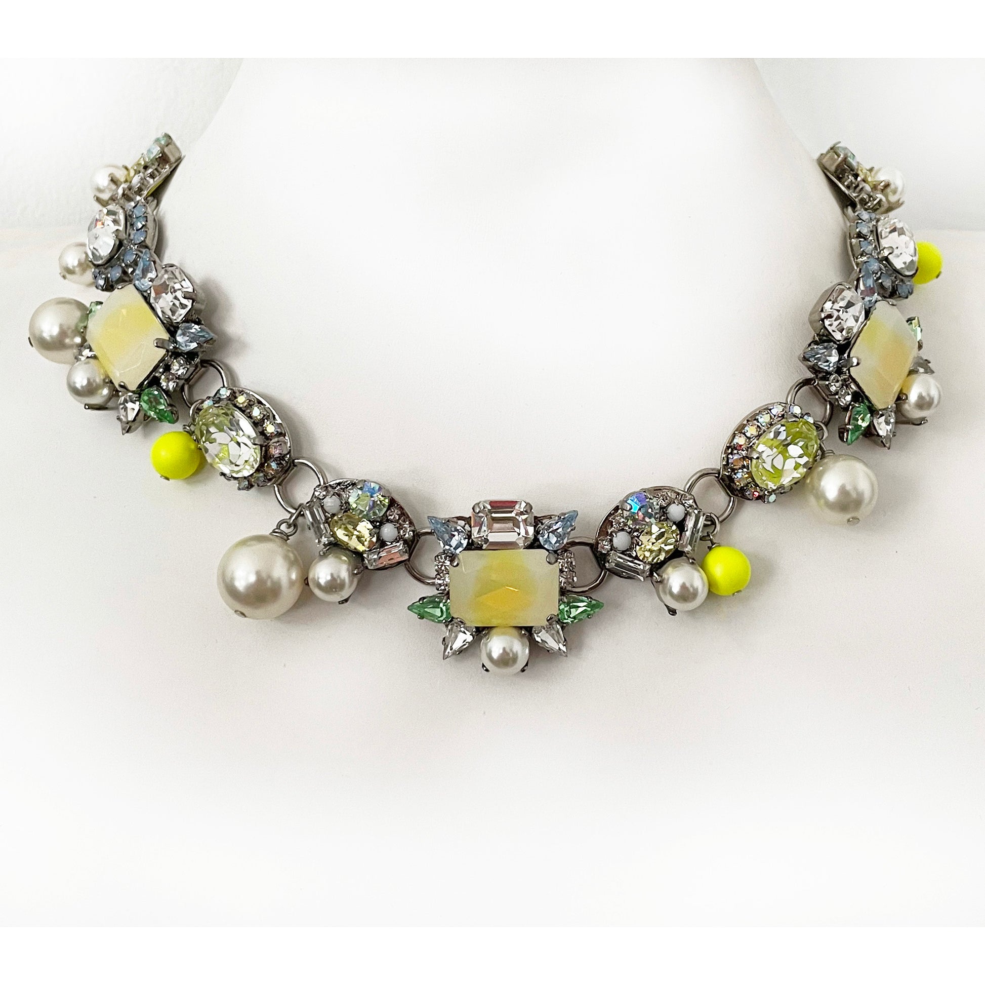 Sabrina Neon Yellow Pearl Necklace - Heiter Jewellery