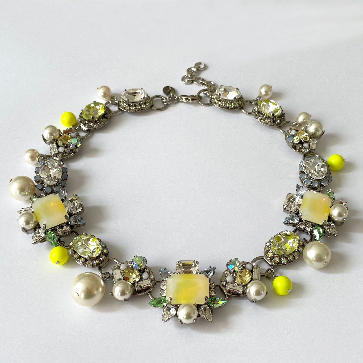 Sabrina Neon Yellow Pearl Necklace - Heiter Jewellery