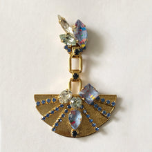 Cargar imagen en el visor de la galería, Blue Sphinx Fan Crystal earrings - Heiter Jewellery
