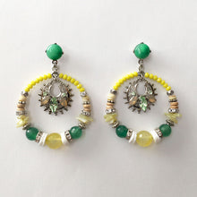 Cargar imagen en el visor de la galería, Flores Yellow Hoop Earrings - Heiter Jewellery
