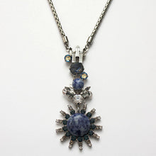 Cargar imagen en el visor de la galería, Chrysler Blue Pendant Necklace - Heiter Jewellery
